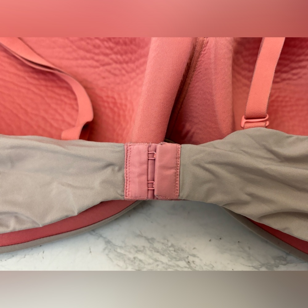 Secret Treasures Bralette Bra 40DD Ivory Wireless Wirefree Padded Gray Pink - Picture 4 of 5